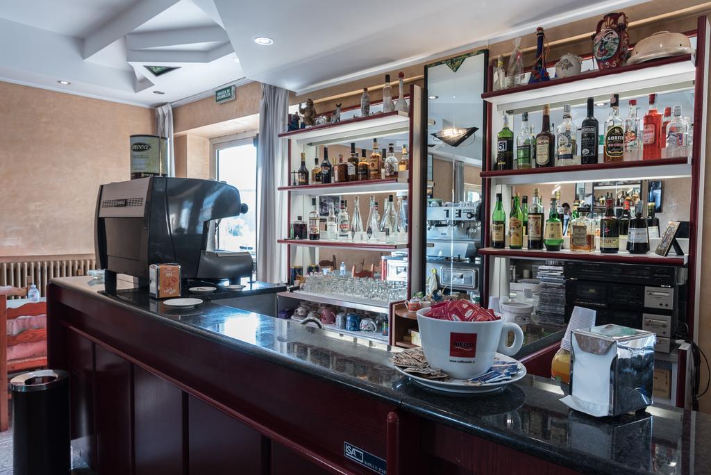 Mangone  Albergo Carpino מראה חיצוני תמונה